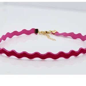 Wavy Choker Dark Pink adjustable zigzag chokers